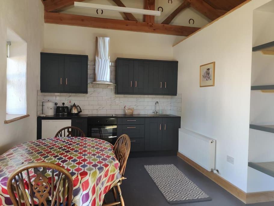 Kingsford Renovated Old Cottage Γουέξφορντ Εξωτερικό φωτογραφία